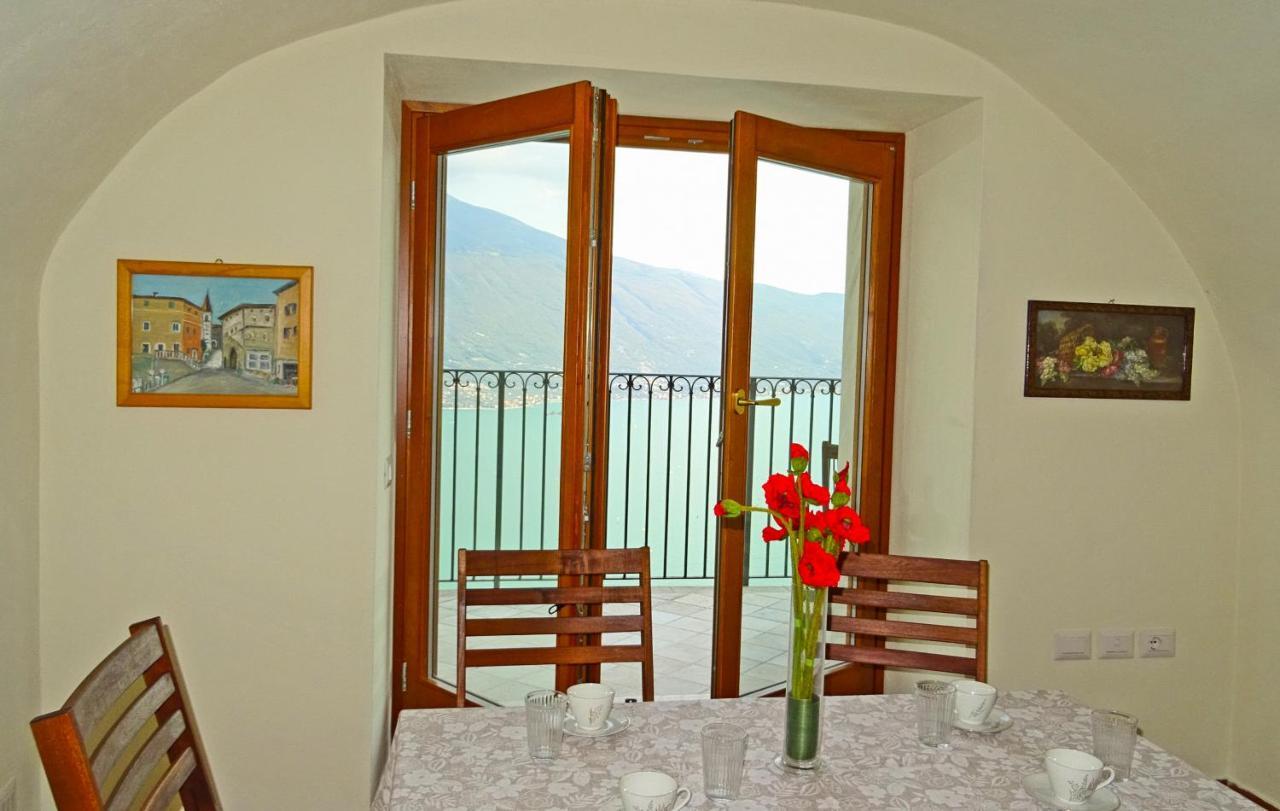 Casa De Pol Exclusive Lake View By Gardadomusmea Tremosine Экстерьер фото